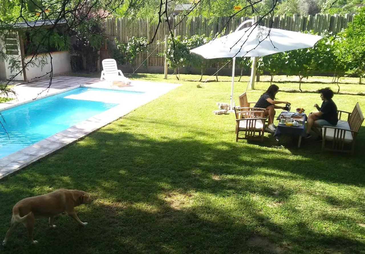 Homestay Tres Seis Tres Cnco Bed & Breakfast Mendoza Argentina